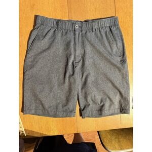 Under Armour HeatGear Shorts Mens 36 Heather Gray Lightweight Loose Fit Golf